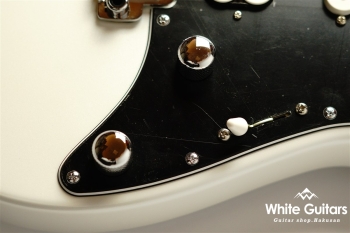 stay - Snow Flake White Pearl Mica